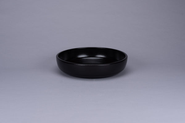 Selva Basics ROUND DEEP COUPE PLATE, 7.9"D, 30.4 OZ, BLACK