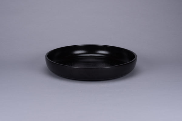 Selva Basics ROUND DEEP COUPE PLATE, 10.1"D, 51 OZ, BLACK