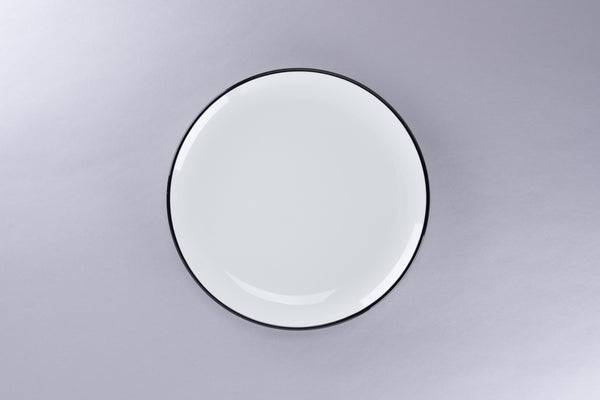 RIMZ FLAT COUPE PLATE WITH BLACK RIM, 8.2"D