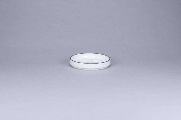 RIMZ STACKABLE DEEP PLATE/ PASTA BOWL WITH BLACK RIM, 33 OZ.